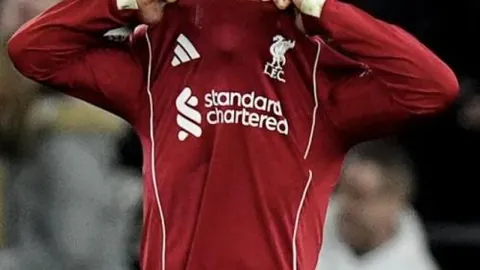 韋世豪父親揭秘：內向兒子實則藏獨特性